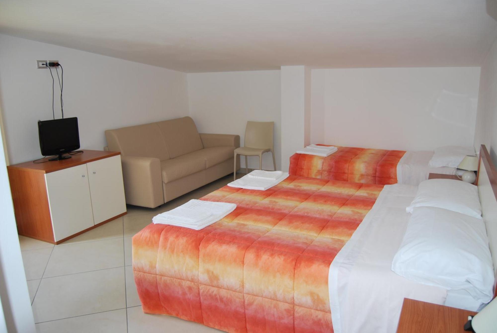 Eu Ropa Hotel Nereto Exterior foto